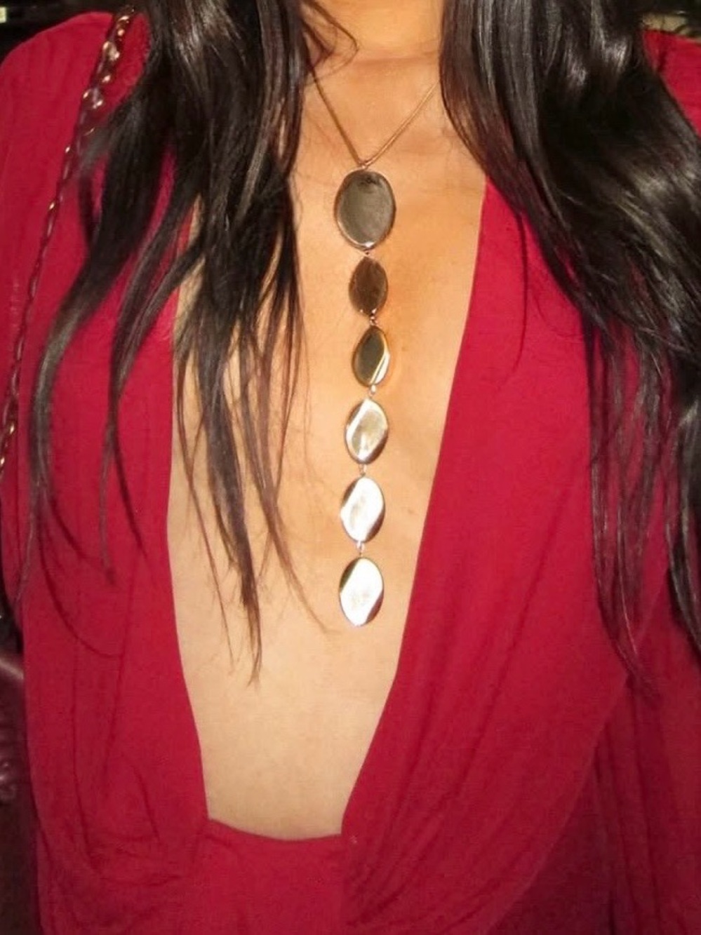 Gold Statement Lariat Necklace/ Y Necklace - Elegant and Subtly Sexy - Picture 2 of 4